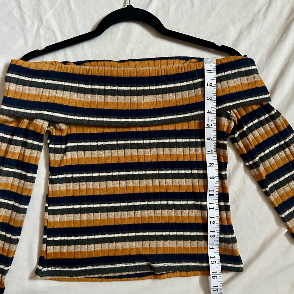 Off-The-Shoulder Ribbed Striped Shirt - Picture 2 of 4